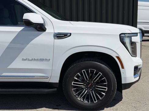 Used 2025 GMC Yukon XL Elevation AWD/4WD image 4