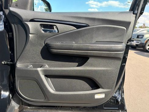 Used 2018 Honda Ridgeline RTL-E image 9