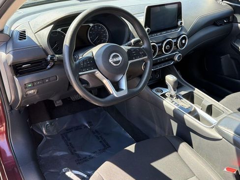 Used 2025 Nissan Sentra SV FWD image 4