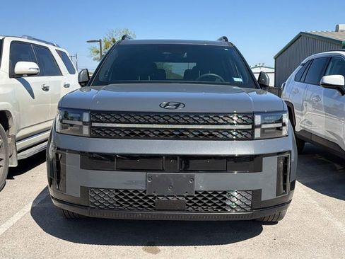 Used 2025 Hyundai Santa Fe Calligraphy image 2