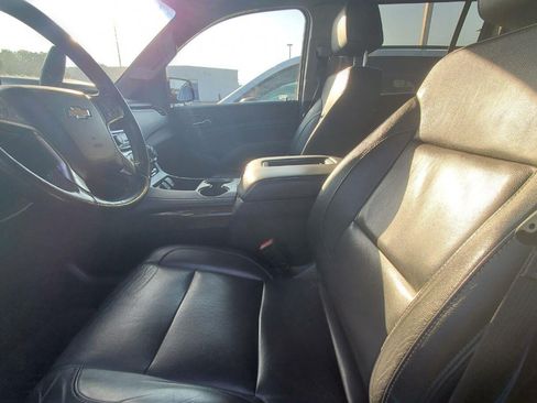 Used 2018 Chevrolet Suburban LT AWD/4WD image 3