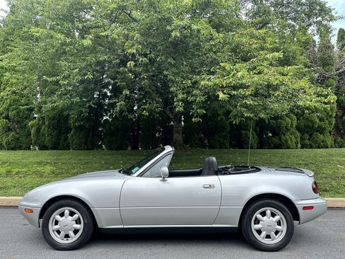 Used 1990 MAZDA MX-5 Miata RWD image 28