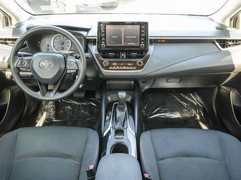 Used 2020 Toyota Corolla LE FWD image 10