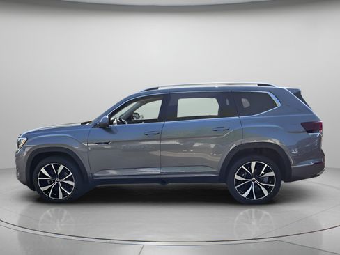 Used 2024 Volkswagen Atlas SEL Premium R-Line AWD/4WD image 2