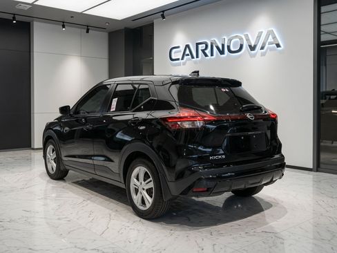 Used 2021 Nissan Kicks S FWD image 9