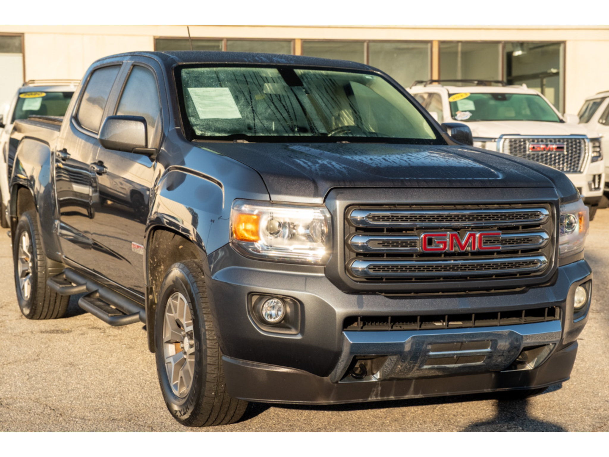 Used 2015 GMC Canyon SLE w/ All-Terrain Package RWD image 34
