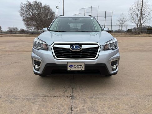 Used 2020 Subaru Forester Limited w/ Popular Package #3 image 5
