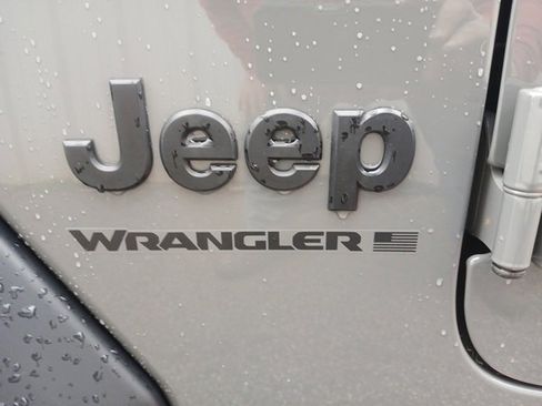 Used 2023 Jeep Wrangler Sport image 8