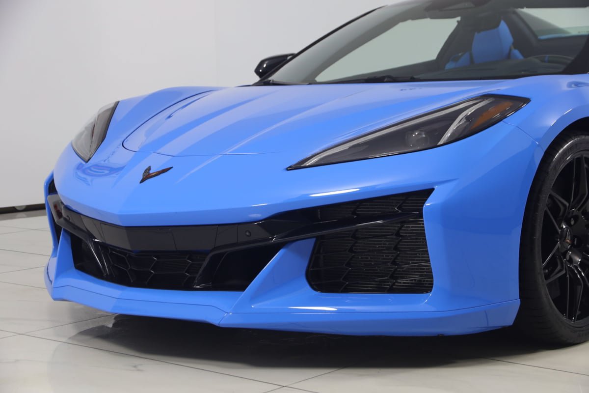 Used 2024 Chevrolet Corvette Z06 w/ Stealth Interior Trim Package RWD image 69