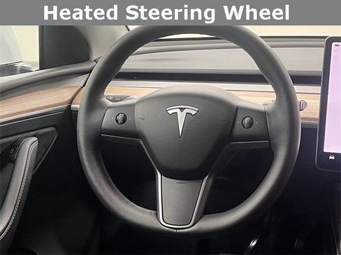 Used 2025 Tesla Model Y Long Range image 14