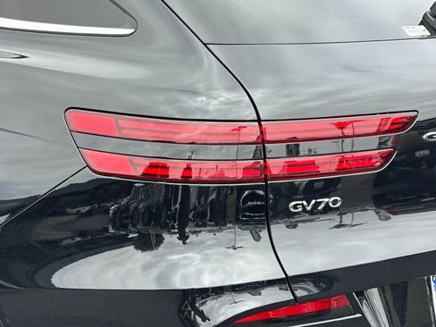 New 2025 Genesis Electrified GV70 Advanced w/ Prestige Package image 27
