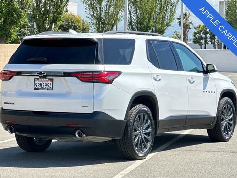 Used 2022 Chevrolet Traverse RS FWD image 4