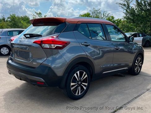 Used 2018 Nissan Kicks SR FWD image 6