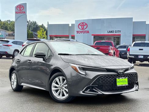 New 2026 Toyota Corolla SE image 1