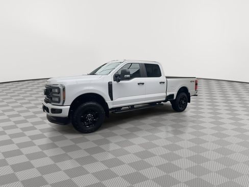 Used 2023 Ford F250 XL w/ STX Appearance Package image 33