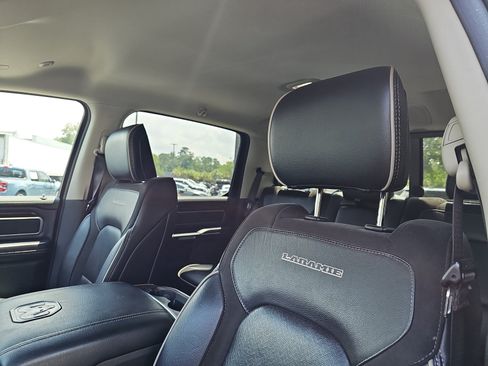 Used 2022 RAM 1500 Laramie AWD/4WD image 14