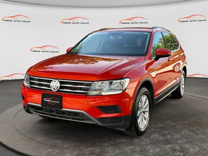 Used 2019 Volkswagen Tiguan SE w/ Panoramic Sunroof Package