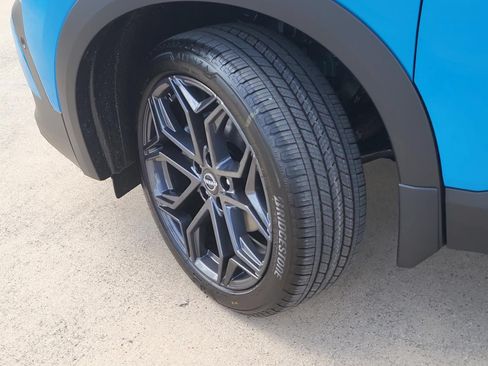 New 2026 Nissan Kicks SR FWD image 9