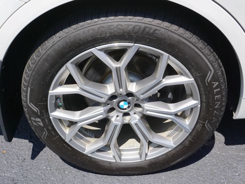Used 2020 BMW X7 xDrive40i w/ Premium Package AWD/4WD image 15
