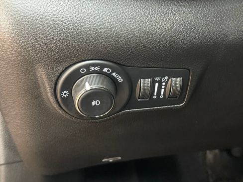 Used 2023 Jeep Compass Limited AWD/4WD image 22