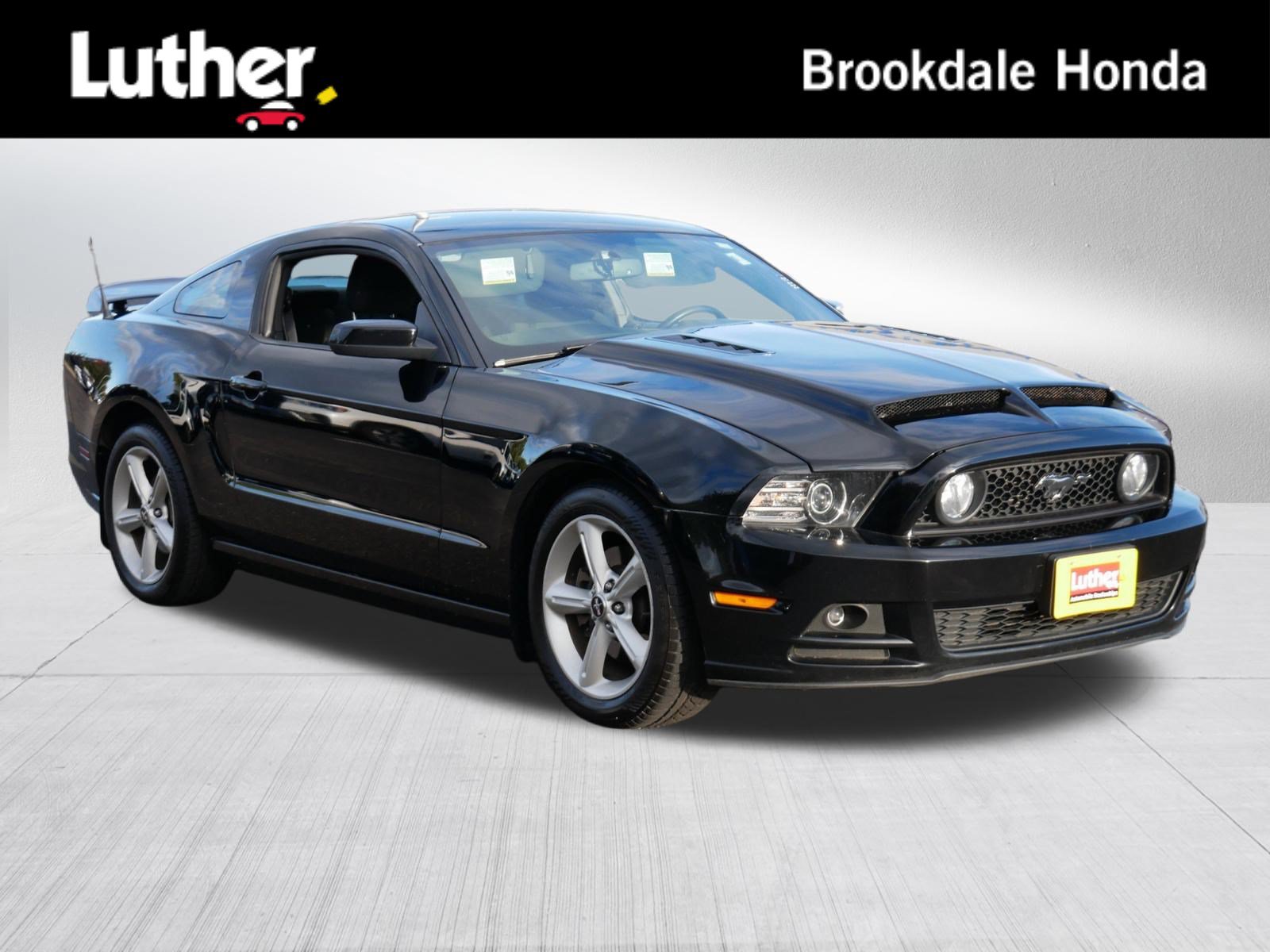 Used 2014 Ford Mustang Premium RWD image 1