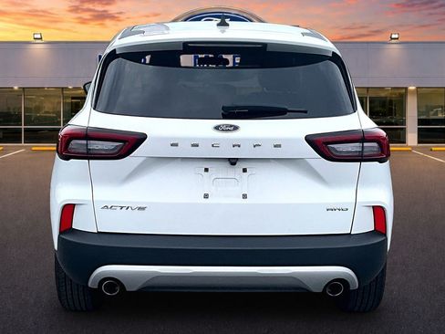 Used 2024 Ford Escape Active AWD/4WD image 4
