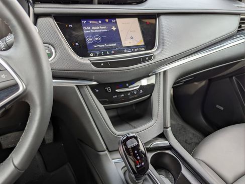 Certified 2024 Cadillac XT5 Premium Luxury image 13