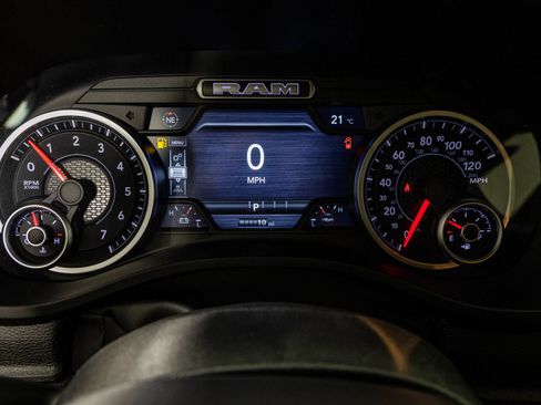 New 2026 RAM 1500 Express AWD/4WD image 33