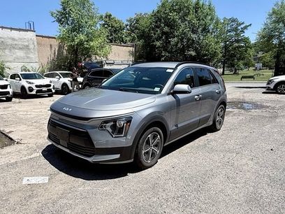 Certified 2023 Kia Niro EX