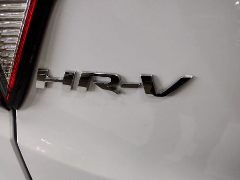 Used 2021 Honda HR-V Sport image 15