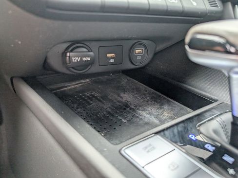 Used 2022 Hyundai Elantra SEL w/ Convenience + Premium Package image 23