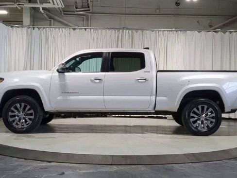 Used 2021 Toyota Tacoma Limited image 6