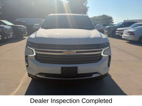 Used 2021 Chevrolet Suburban LT w/ LT Signature Plus Package AWD/4WD image 5
