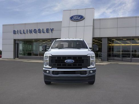 New 2025 Ford F250 XL w/ FX4 Off-Road Package image 6