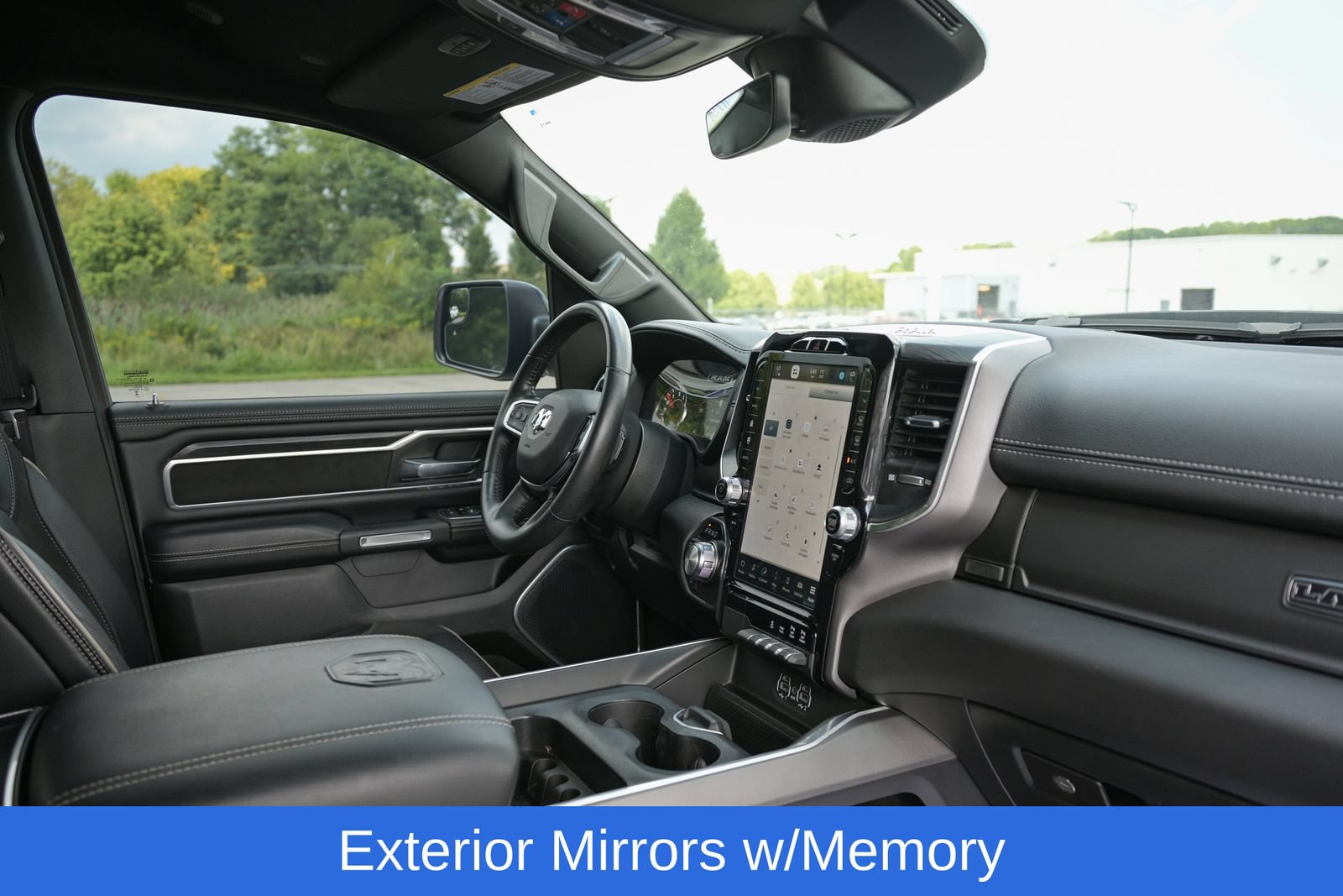 Used 2023 RAM 1500 Laramie AWD/4WD image 40