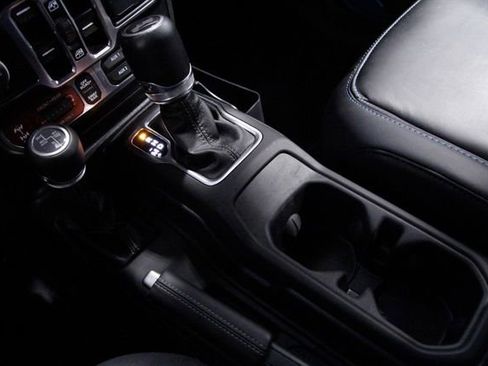 Used 2024 Jeep Wrangler Unlimited Rubicon 4xe image 28