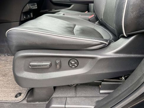 Used 2023 Honda Odyssey Elite image 11
