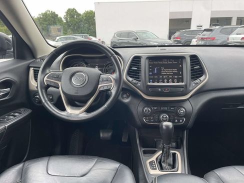 Used 2016 Jeep Cherokee Limited FWD image 13