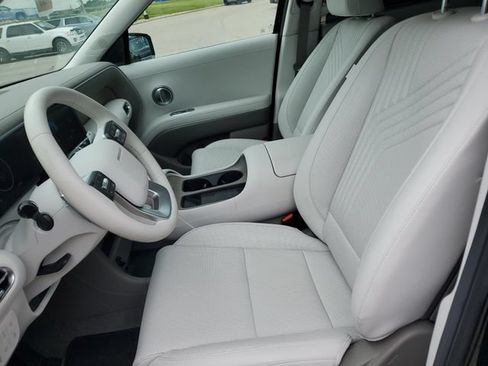 Used 2026 Hyundai Palisade SEL FWD image 15