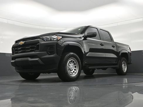 Used 2025 Chevrolet Colorado W/T RWD image 25