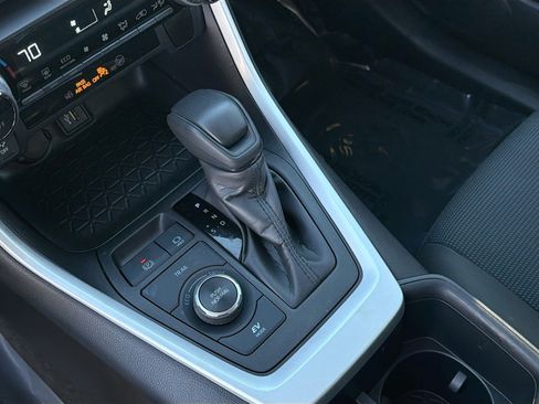 Used 2023 Toyota RAV4 LE image 27