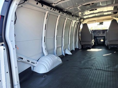 New 2025 Chevrolet Express 3500 Extended w/ Driver Convenience Package image 7