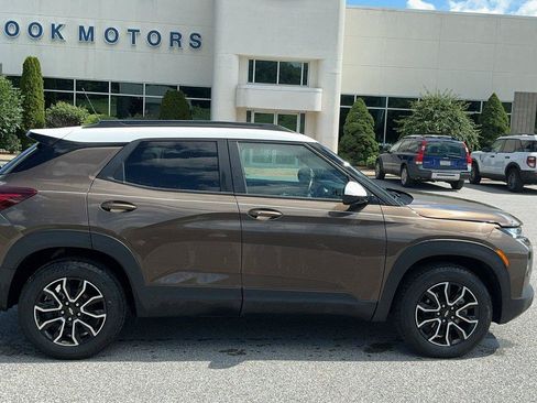 Used 2022 Chevrolet TrailBlazer ACTIV w/ Sun and Liftgate Package AWD/4WD image 5