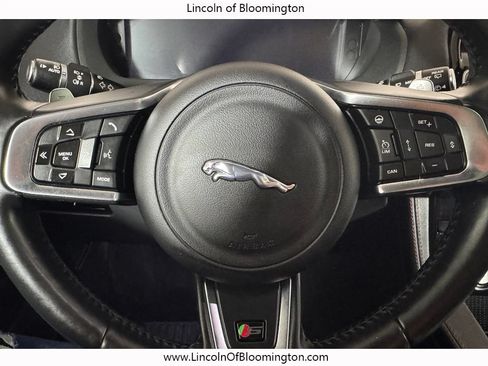 Used 2017 Jaguar F-PACE S AWD/4WD image 18