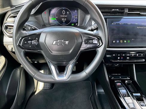 Certified 2023 Chevrolet Bolt EUV LT w/ Driver Confidence Package image 12