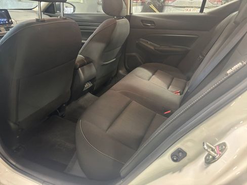 Used 2025 Nissan Altima 2.5 SV image 25