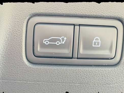 Used 2026 Hyundai Santa Fe SEL FWD image 24