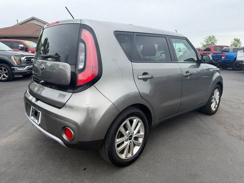 Used 2017 Kia Soul + FWD image 8