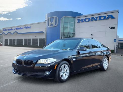 Used 2013 BMW 528i Sedan RWD image 1