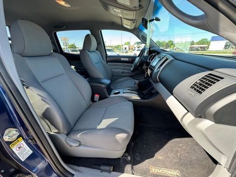 Used 2014 Toyota Tacoma 4x4 Double Cab w/ TRD Off-Road Package image 12